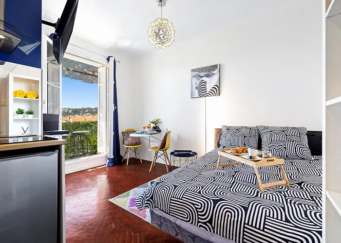 Hyper Center - Air Conditioning - Balcony - Wifi - Tramway - Quiet Appartement *